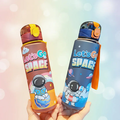 Borraccia astronauta 700ml bambini colori disponibili superficie opaca
