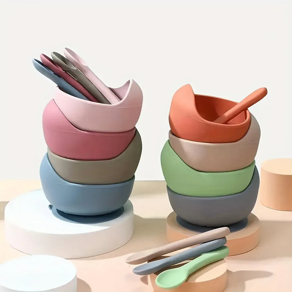 Set ciotola e cucchiaio silicone per svezzamento bambini antiscivolo con ventosa