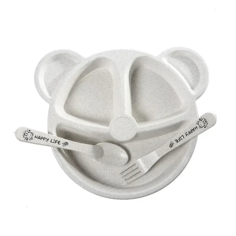 Set pappa orsetto bambini ciotola cucchiaio forchetta bianco su sfondo bianco
