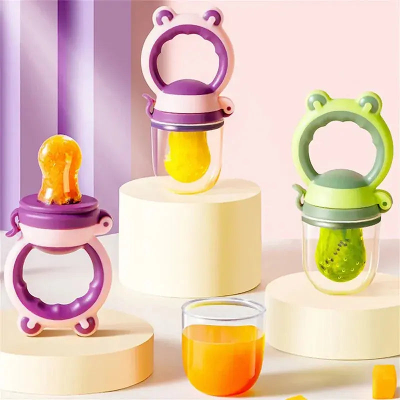 Succhietto per neonati a forma di rana viola e rosa con frutta gialla