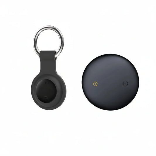 Tracker Bluetooth GPS singolo accanto al portachiavi